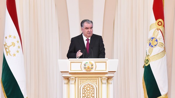 Просмотр послания Президента Республики Таджикистан, уважаемого Эмомали Рахмона в ГУП «Таджикаэронавигация»