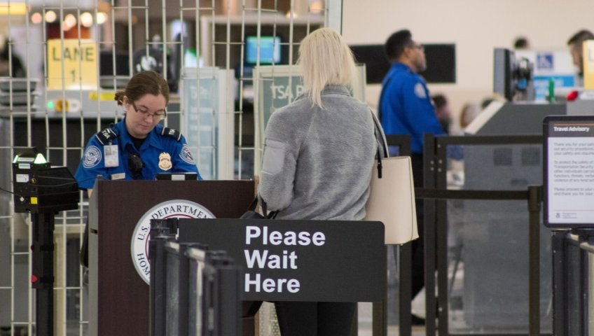 ОДНОМИНУТНЫЙ СКРИНИНГ? TSA МОЖЕТ ОТМЕНИТЬ ПРАВИЛО «3-1-1» ДЛЯ ЖИДКОСТЕЙ С ПОМОЩЬЮ «МНОГОСЛОЙНОГО СКРИНИНГА» И КТ-СКАНЕРОВ.