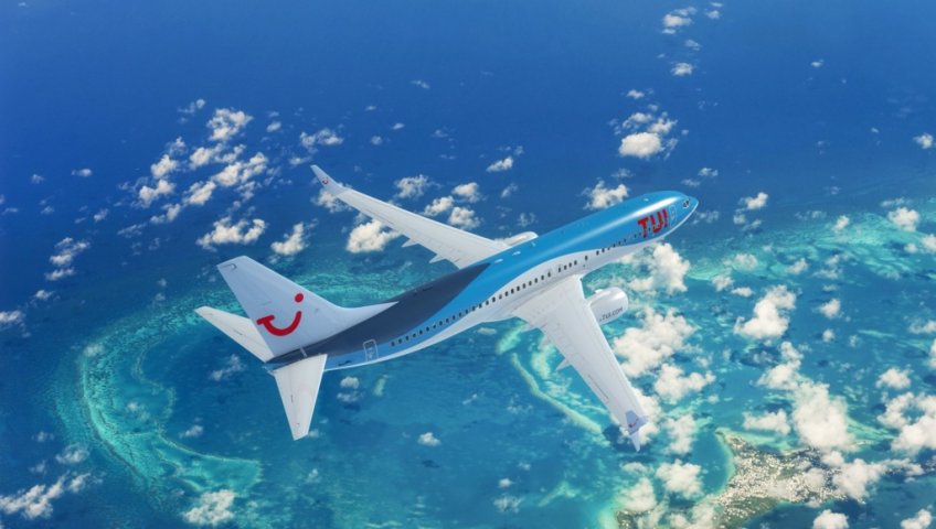 TUI — ПЕРВАЯ АВИАКОМПАНИЯ В МИРЕ, ПРЕДЛАГАЮЩАЯ ОБМЕН СООБЩЕНИЯМИ В WHATSAPP И ПЛАНИРОВАНИЕ ЭКСКУРСИЙ НА ВЫСОТЕ 35 000 ФУТОВ.