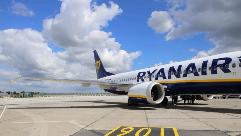 RYANAIR ПЕРЕХОДИТ НА ПОЛНОСТЬЮ ЦИФРОВЫЕ ПОСАДОЧНЫЕ ТАЛОНЫ: КАК СЕСТЬ НА РЕЙС, ЕСЛИ У ВАС НЕТ МОБИЛЬНОГО ТЕЛЕФОНА