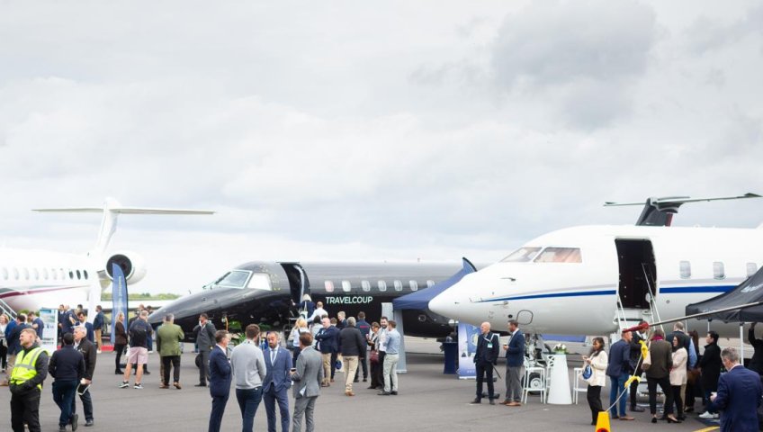 АВИАЦИОННЫЕ ГРУППЫ ПРОТЕСТУЮТ ПРОТИВ ИЗМЕНЕНИЯ ПОШЛИНЫ ДЛЯ АВИАПАССАЖИРОВ В ВЕЛИКОБРИТАНИИ