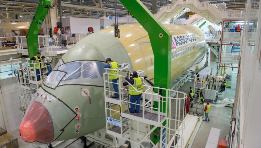 КАК AIRBUS ИСПОЛЬЗУЕТ 3D-ПЕЧАТЬ ДЛЯ ПРЕОДОЛЕНИЯ УЗКИХ МЕСТ В ЦЕПОЧКЕ ПОСТАВОК И УСКОРЕНИЯ ПРОИЗВОДСТВА