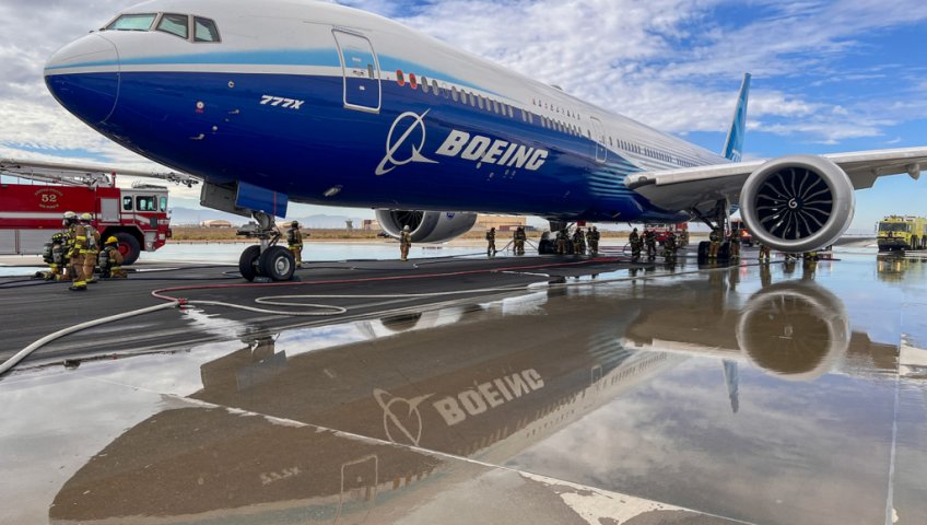 САМОЛЕТ BOEING 777X УСПЕШНО ПРОШЕЛ ИСПЫТАНИЕ ТОРМОЗОВ ПРИ СВЕРХВЫСОКОЙ ТЕМПЕРАТУРЕ 2500°F (1270°C), ПРОДВИГАЯСЬ К СЕРТИФИКАЦИИ
